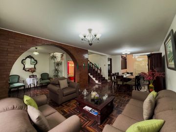 Casa en Condominio - Terraza y Bar - Zona de Parrilla