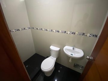 SE VENDE DEPARTAMENTO CON COCHERA EN LA MOLINA