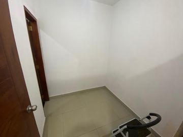 SE VENDE DEPARTAMENTO CON COCHERA EN LA MOLINA