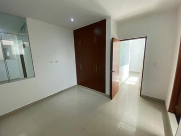 SE VENDE DEPARTAMENTO CON COCHERA EN LA MOLINA