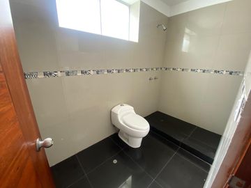 SE VENDE DEPARTAMENTO CON COCHERA EN LA MOLINA