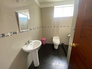 SE VENDE DEPARTAMENTO CON COCHERA EN LA MOLINA
