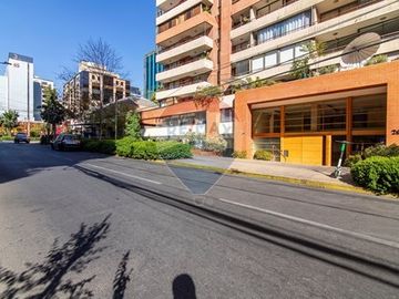 ¡Vive en Las Condes! Acogedor Dpto. con Terraza