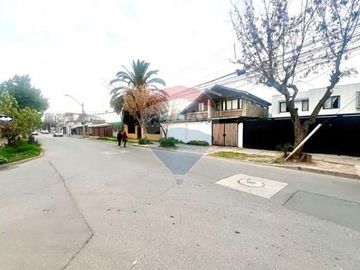 ¡Casa en Recoleta con Terraza y Piscina!