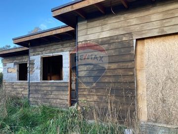 Se vende Parcela  con Cabaña en Construcción