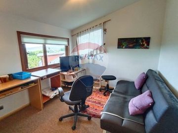 SE VENDE CASA CON VISTA DESPEJADA EN LOS NOTROS