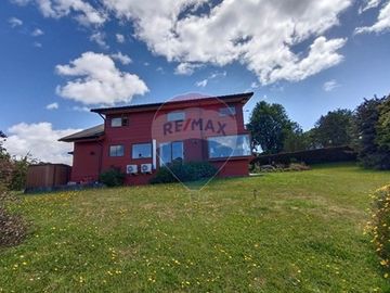 SE VENDE CASA CON VISTA DESPEJADA EN LOS NOTROS