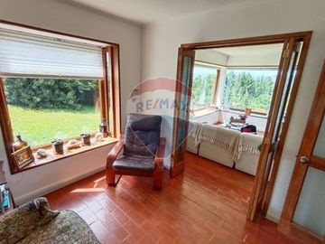 SE VENDE CASA CON VISTA DESPEJADA EN LOS NOTROS
