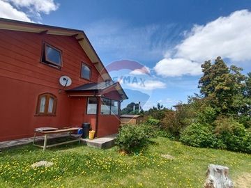 SE VENDE CASA CON VISTA DESPEJADA EN LOS NOTROS