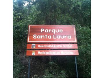 SE VENDE CASA ESQUINA, AMPLIO TERRENO EN MARIQUINA