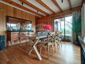 Venta amplia casa Isla Teja con piscina temperada