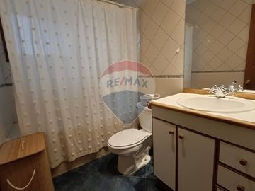 Venta amplia casa Isla Teja con piscina temperada