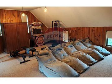Venta amplia casa Isla Teja con piscina temperada