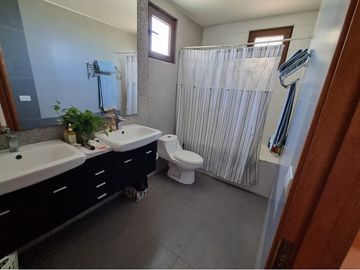 Bajo Tasación!  Tu Hogar en Reñaca Alto, Viña