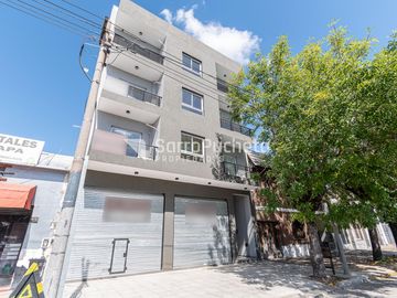 Venta departamento 2 ambientes en Lomas del Mirador (2ºA)