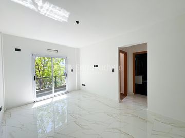 Venta departamento 2 ambientes en Lomas del Mirador (2ºA)
