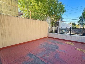 Casa en venta - 4 Dormitorios 3 Baños - 551Mts2 - Villa Lugano