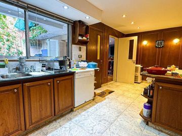 Casa en venta - 4 Dormitorios 3 Baños - 551Mts2 - Villa Lugano