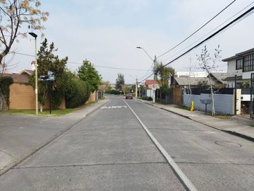 OPORTUNIDAD!!! LOS DOMINICOS, APOQUINDO