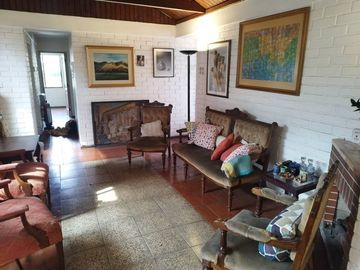 OPORTUNIDAD!!! LOS DOMINICOS, APOQUINDO