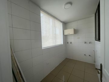 SE VENDE GRAN DEPARTAMENTO