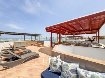 Exclusiva Casa en primera Fila de 2 pisos en Condominio Playa Azul Km 125