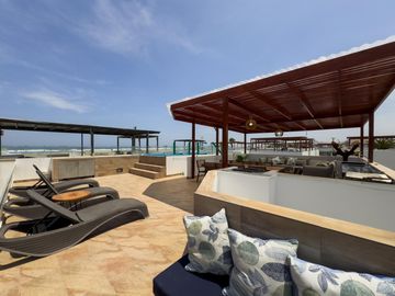 Exclusiva Casa en primera Fila de 2 pisos en Condominio Playa Azul Km 125