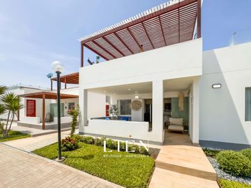 Exclusiva Casa en primera Fila de 2 pisos en Condominio Playa Azul Km 125