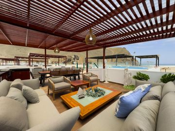 Exclusiva Casa en primera Fila de 2 pisos en Condominio Playa Azul Km 125
