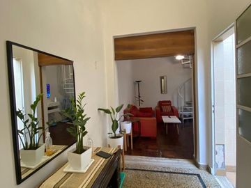 PH en el barrio de Almagro, 4 ambientes con patio!