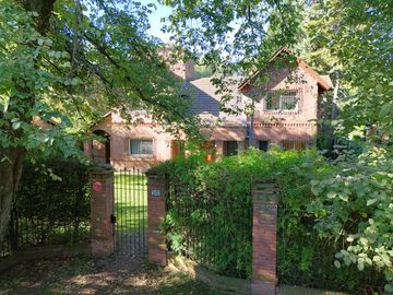 APTO CREDITO: casa en venta, 9 amb, Los Naranjos, Maschwitz
