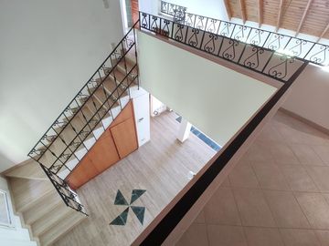 APTO CREDITO: casa en venta, 9 amb, Los Naranjos, Maschwitz