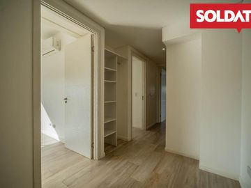 Venta departamento 4 ambientes con dep. Aqua Golf, Nordelta, vista lago, jardín propio Oportunidad.