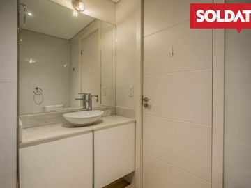 Venta departamento 4 ambientes con dep. Aqua Golf, Nordelta, vista lago, jardín propio Oportunidad.