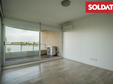 Venta departamento 4 ambientes con dep. Aqua Golf, Nordelta, vista lago, jardín propio Oportunidad.