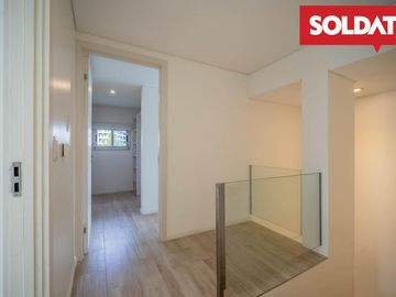 Venta departamento 4 ambientes con dep. Aqua Golf, Nordelta, vista lago, jardín propio Oportunidad.