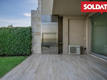 Venta departamento 4 ambientes con dep. Aqua Golf, Nordelta, vista lago, jardín propio Oportunidad.