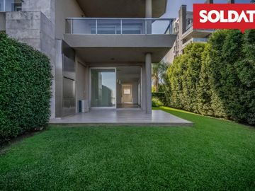 Venta departamento 4 ambientes con dep. Aqua Golf, Nordelta, vista lago, jardín propio Oportunidad.