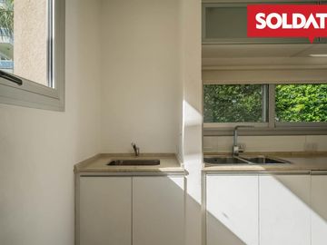 Venta departamento 4 ambientes con dep. Aqua Golf, Nordelta, vista lago, jardín propio Oportunidad.