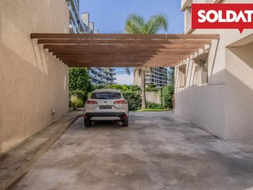 Venta departamento 4 ambientes con dep. Aqua Golf, Nordelta, vista lago, jardín propio Oportunidad.