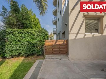 Venta departamento 4 ambientes con dep. Aqua Golf, Nordelta, vista lago, jardín propio Oportunidad.