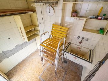 PH EN VENTA - Villa Urquiza con Patio-Parrilla-Terraza