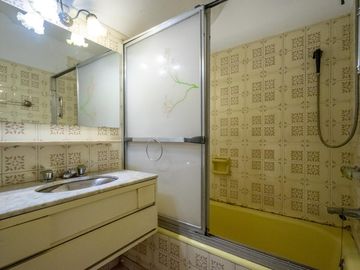 PH EN VENTA - Villa Urquiza con Patio-Parrilla-Terraza