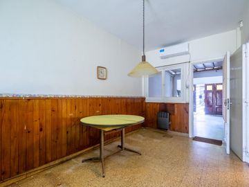 PH EN VENTA - Villa Urquiza con Patio-Parrilla-Terraza