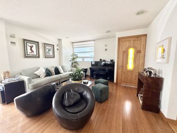 OPORTUNIDAD IMPECABLE CASA EN VENTA EN CONTADERO