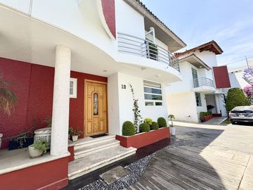 OPORTUNIDAD IMPECABLE CASA EN VENTA EN CONTADERO