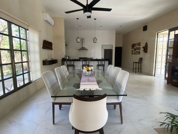 Casa en venta tipo hacienda de un piso 4 recamaras en  Mérida Yucatán.