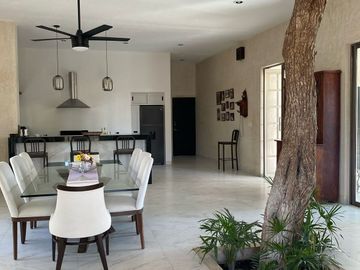 Casa en venta tipo hacienda de un piso 4 recamaras en  Mérida Yucatán.