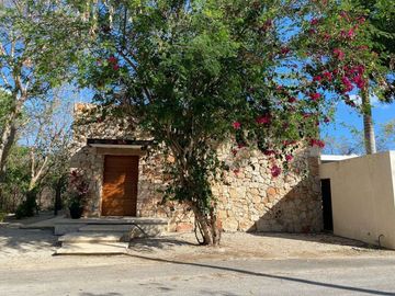 Casa en venta tipo hacienda de un piso 4 recamaras en  Mérida Yucatán.