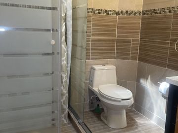 Casa amplia y en excelentes condiciones